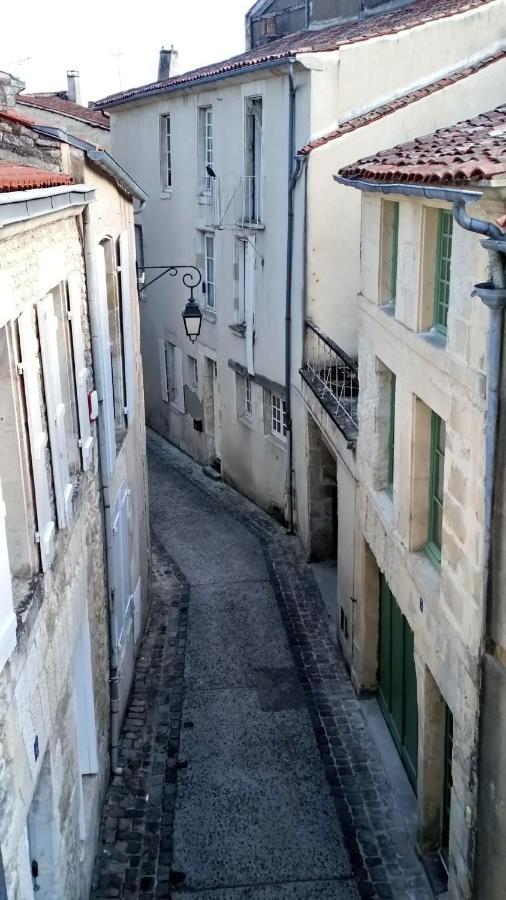 Logis De La Harpe Bed & Breakfast Fontenay-le-Comte Dış mekan fotoğraf